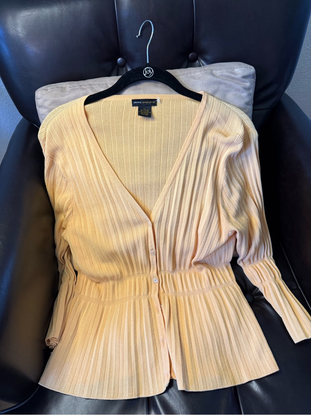 VTG Grace Dane Lewis Apricot Ribbed Peplum Cardigan/Sweater Trumpet Sleeve-Large